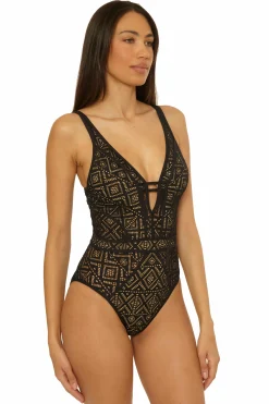 COLOR PLAY 1PC PLUNGE